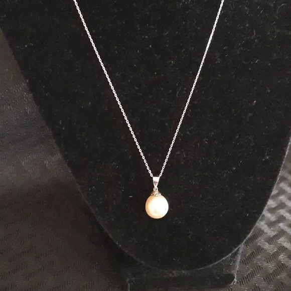 Pearl pendant necklace nwt - Picture 2 of 7
